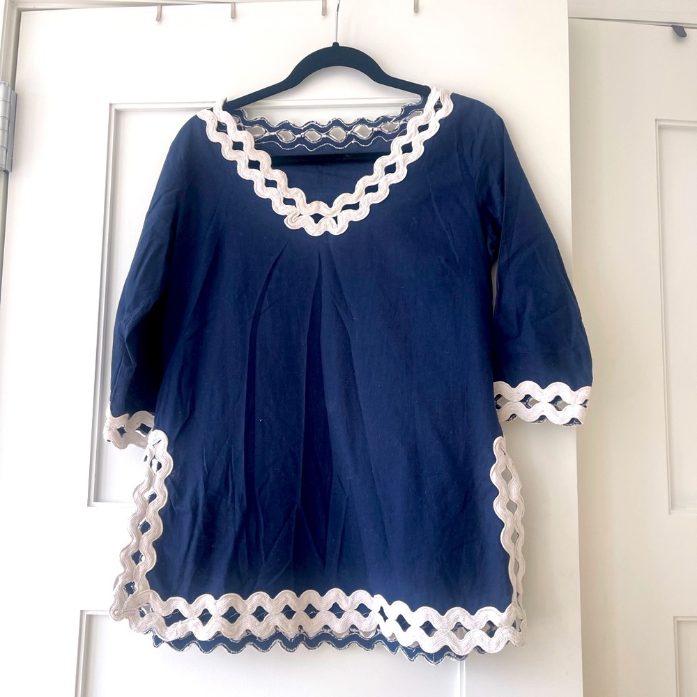 Lilly Pulitzer Navy swim cover up with scalloped trim detail size XS